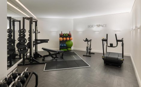 GYM AND FITNESS EQUIPMENT CLEANING